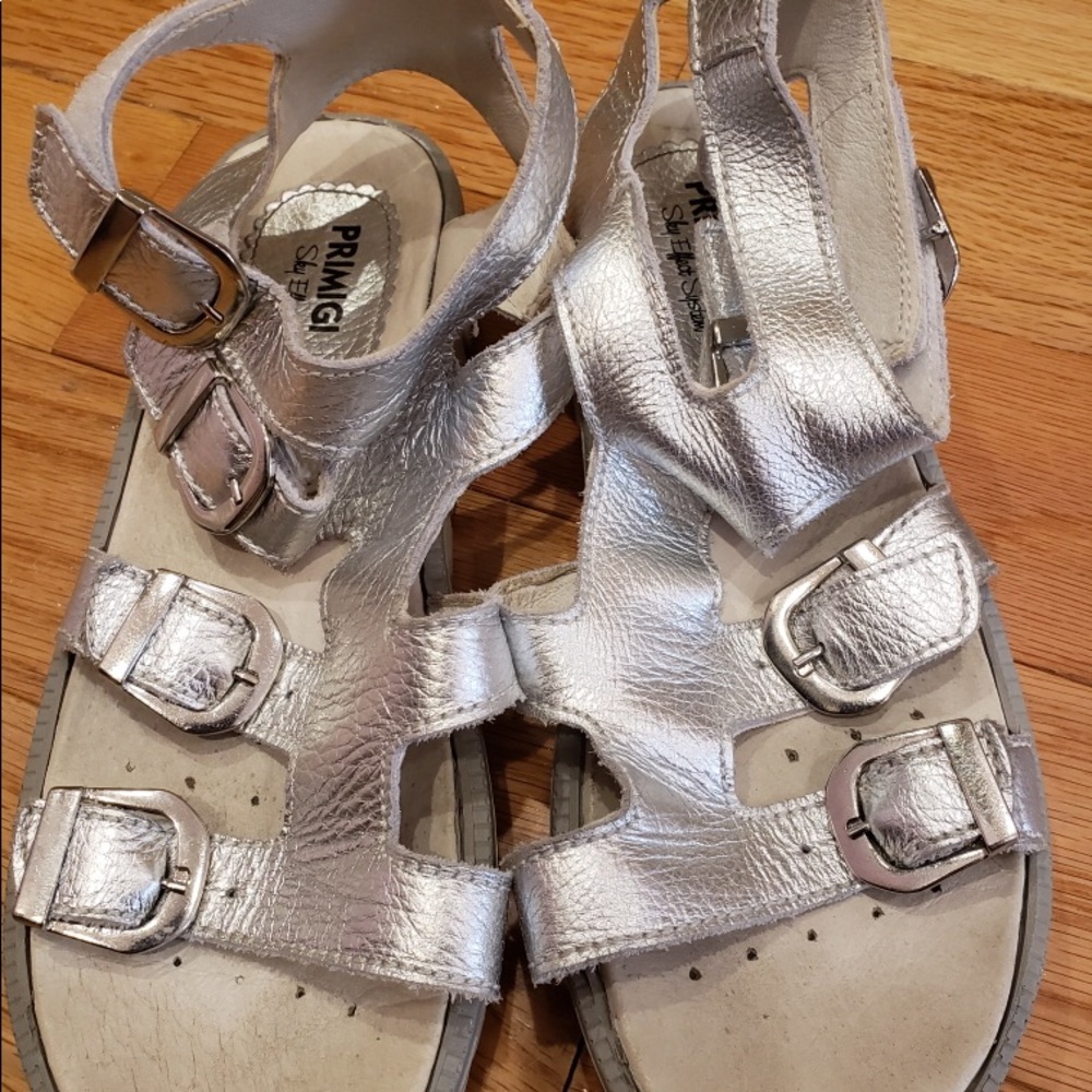 Girls Silver PRIMIGI Sandals Size 5 Mint Condition